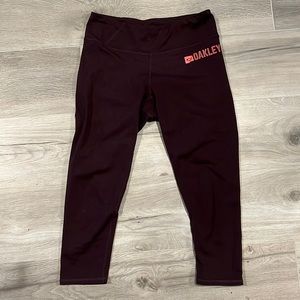 Oakley cropped leggings